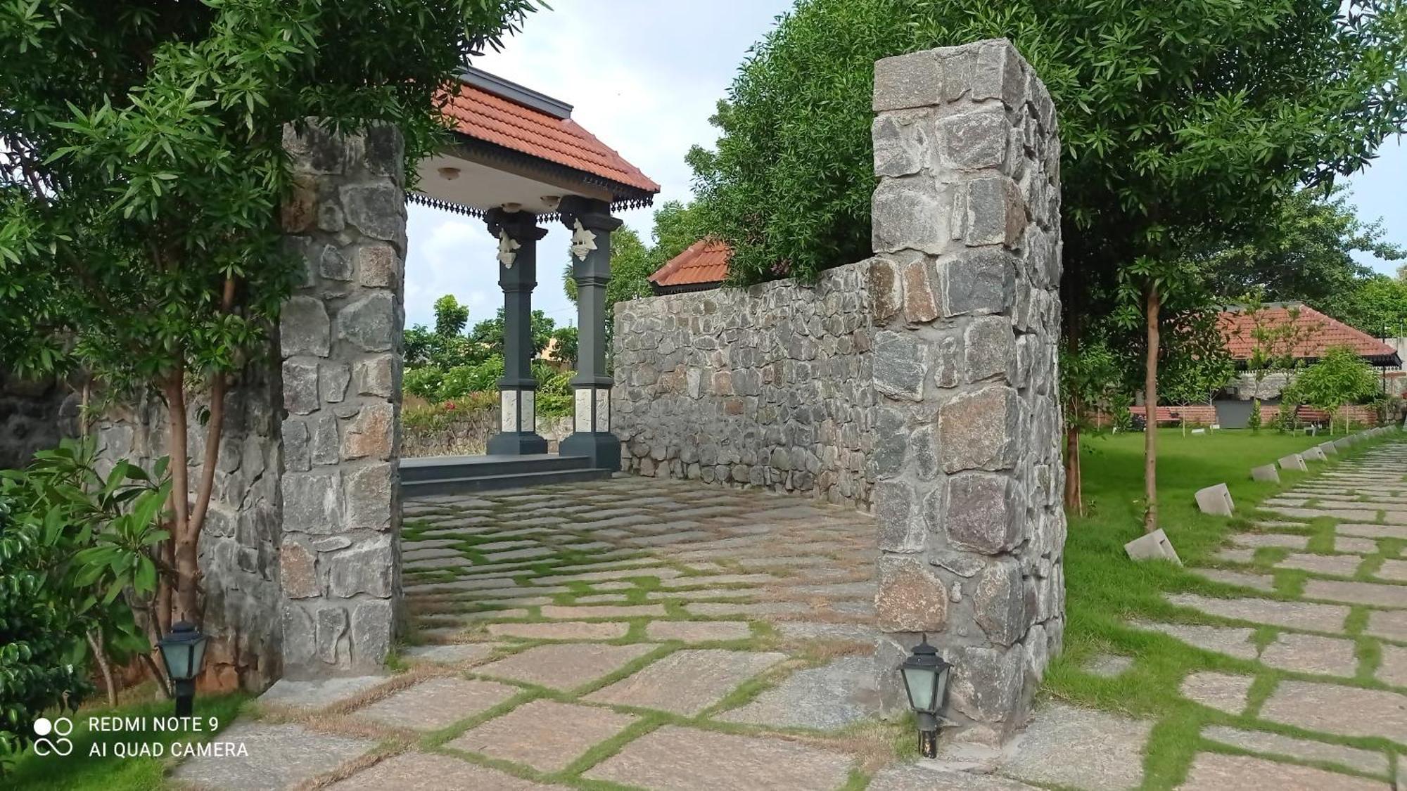 Hibis By Sparsa Vellore Εξωτερικό φωτογραφία